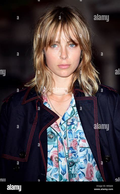 edie campbells debut burberry|the burberry show model.